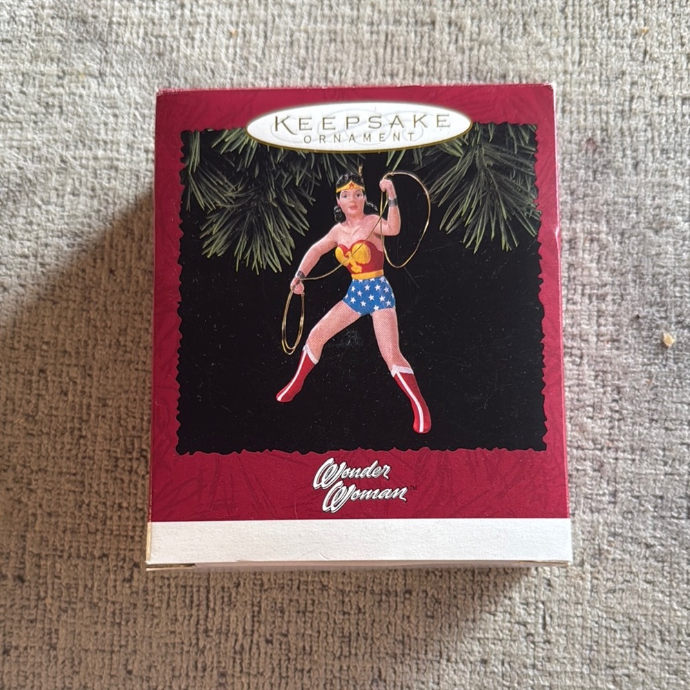 Keepsake Ornament Wonder Woman
